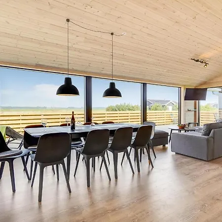 4 Bedroom Cozy In *