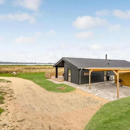 An Awesome In With 4 Bedrooms And Wifi