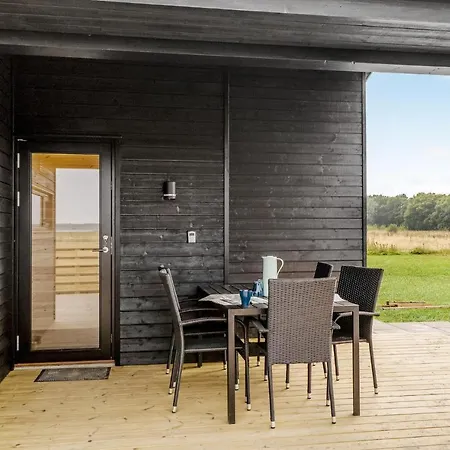 An Awesome In With 4 Bedrooms And Wifi * Storvorde