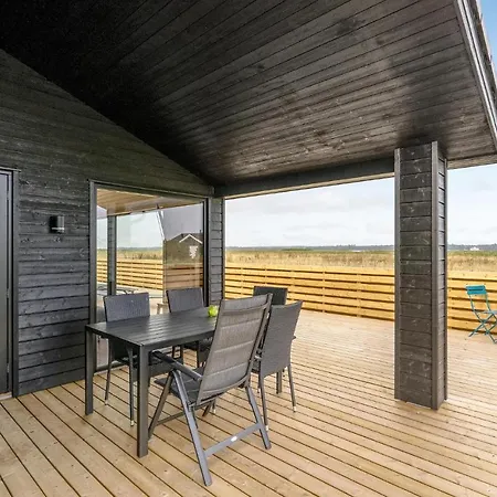 An Awesome In With 4 Bedrooms And Wifi Storvorde