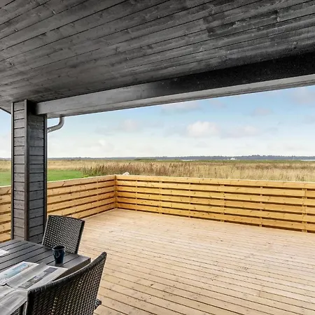 An Awesome In With 4 Bedrooms And Wifi *