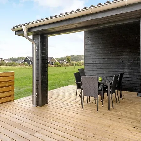 Holiday home 4 Bedroom Cozy In