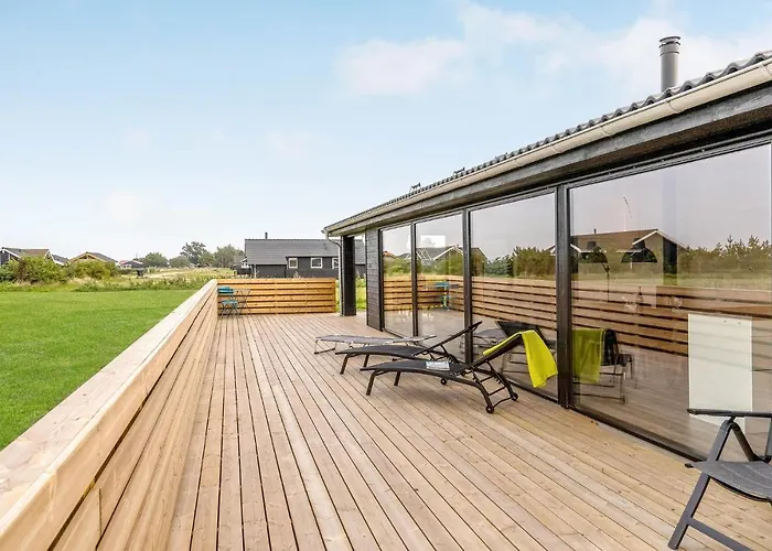 An Awesome In With 4 Bedrooms And Wifi